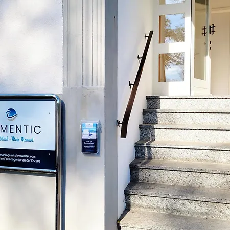 Grosse Mit Traumhaftem Hafenblick Von 