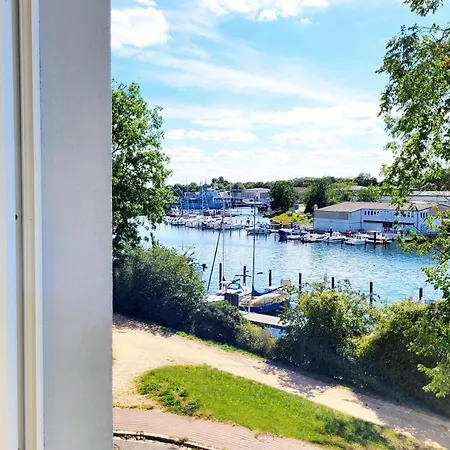 Grosse Mit Traumhaftem Hafenblick Von 