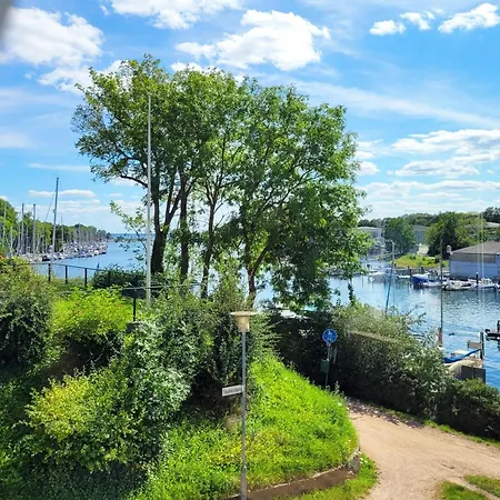 Grosse Mit Traumhaftem Hafenblick Von 