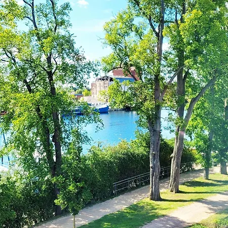 Grosse Mit Traumhaftem Hafenblick Von 