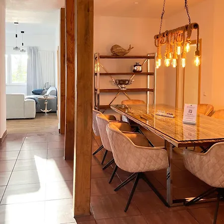 Apartment Grosse Mit Traumhaftem Hafenblick Von 