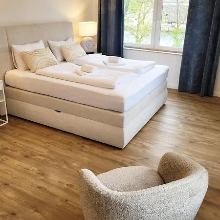 Grosse Mit Traumhaftem Hafenblick Von 