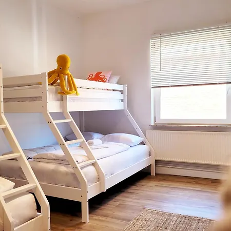 Grosse Mit Traumhaftem Hafenblick Von 