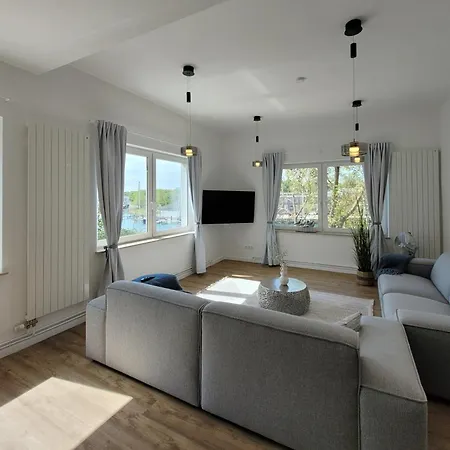 Apartment Grosse Mit Traumhaftem Hafenblick Von 
